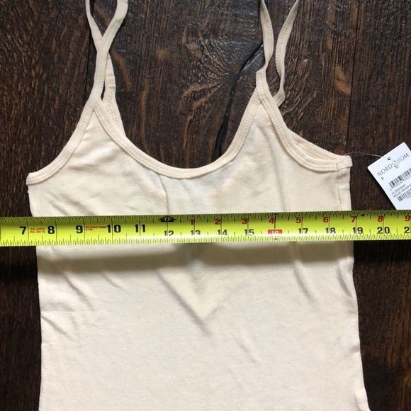 10. New - Hinge Camisole Beige Whisper - Nordstrom Exclusive - Picture 4 of 12